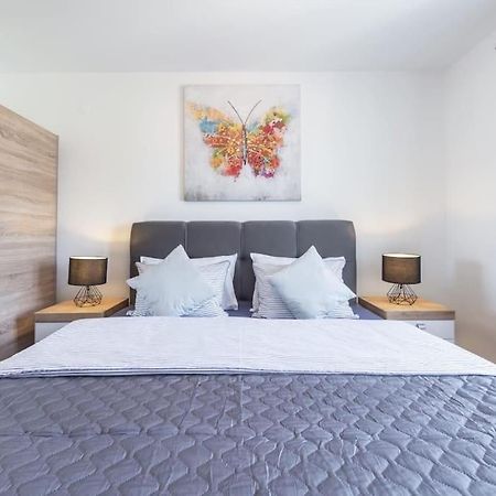 Goldensky New Apartment Ragusa Esterno foto