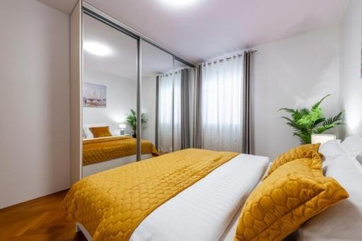 Goldensky New Apartment Ragusa Esterno foto
